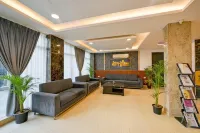 Hotel Belwood by Signature Stayz - parking