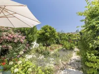 maison fleurs Hotels in Alpes-Maritimes