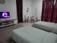 Urban 360 Suite, Ritzqe Homestay - 주차장