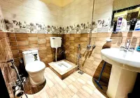 Cozy 1BHK | Mountain View | Near Mall Road - parking