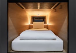 Zedwell Capsule Hotel Leicester Place