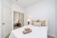 Mississauga Center Square one two bedroom Townhouse - WLAN