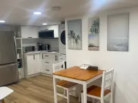 Entire Place (2 bedrooms) in Downtown Toronto