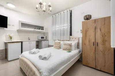 Hadas Spa Apartment Yavne'el by Sea N' Rent 샤르하고란 호텔