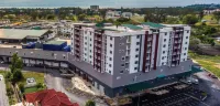 Emart Hotel (Riam)