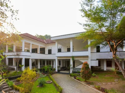 Hotel O Puncak Bogor Near Taman Safari Formerly Alam Hegar Hotel dekat Cisarua Green World Adventure