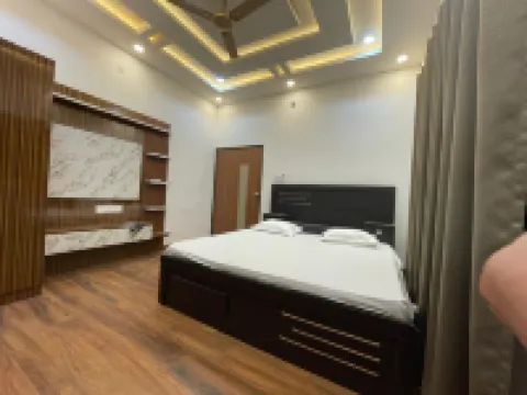 菠羅奈斯阿卡什甘加民宿