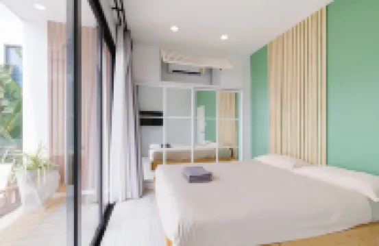 芭提雅市區獨棟四卧泳池別墅