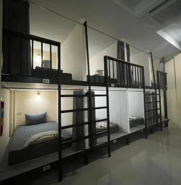 Bed In Bed In (Mixed Gender)