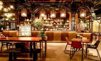 Lancaster Legacy Hotel & Apartments