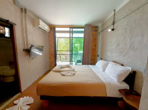 Yo's Corner : Co-working Space (Kohmak)