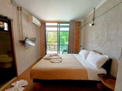 Yo's Corner : Co-working Space (Kohmak)