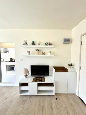 รูปภาพของคอนโดหรูใกล้ชายหาด · สระว่ายน้ำและฟิตเนส · วิวสวย