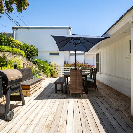 Malibu Road Ocean Front House Direct Beach Access