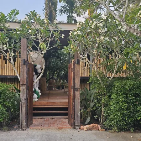 Lespalm Resort by Vacayandco