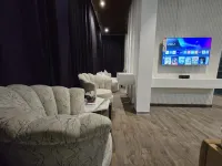 Palm Tree Hotel & Luxury Suites