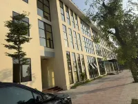 Crown Apartment Hotels in 