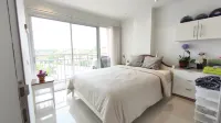 Mae Phim Beachside 1BR Condo | Rooftop Sea View Pool - Apartments