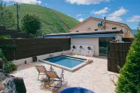 Izu Shaboten  Village Glamping - รีสอร์ท