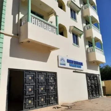 Royal Studio Apartments