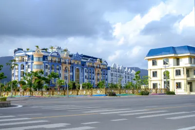 Green Dragon Boutique Hotel Отели в г. Van Don District