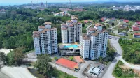 2-5pax Sunshine Beachfront, Wifi, 50"TV, FREE PARKING & POOL
