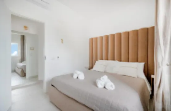 Terra | 2-Bedroom with Shared Kitchen & Balcony – Seafront Location