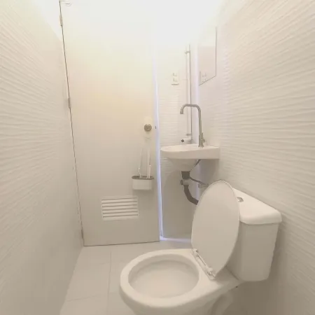 Room 208 studio type apartment yumi apt near SM clark