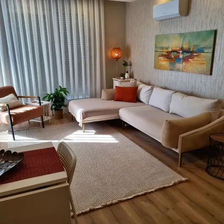 2 Bedroom Cozy Apartment