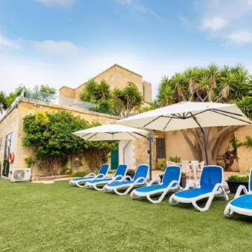 Villa Zest - 3 bedrooms (sleeps 6+2 kids) Qala village
