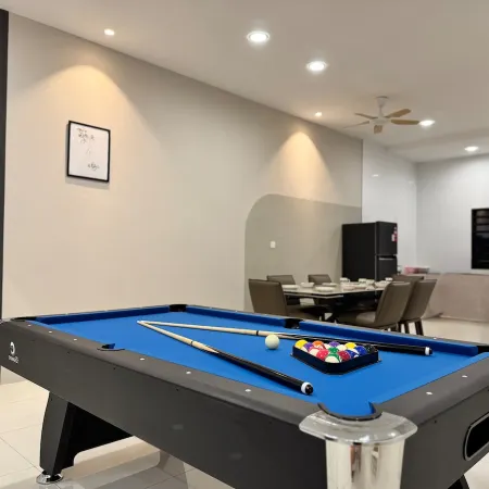 Sunland Villa 4R4B 13pax Karaoke| Pool table | BBq