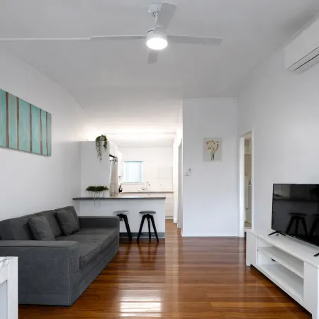 Modern 2BR in Highgate Hill near Brisbane CBD