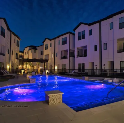The Houston Reston: Serene Retreat near TMC & NRG Hotel di 