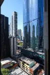 Unbeatable Location - Sleek 1BR  Melbourne Central