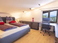 Wolfgangsee Appartements - Mountainview, Balcony, Parking Space - Top 503 Hotele w: Strobl