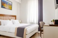 Sato hotel - Parkering
