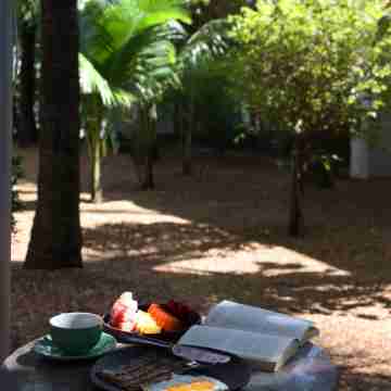 White Apart Cambodia Hotel Exterior
