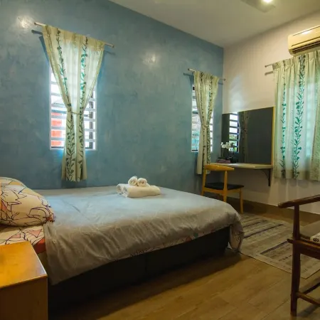Voon Cottages@Pinjistation | Private Pool | 10pax