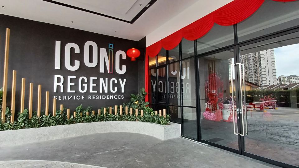 Stylish Iconic Regency #Queensbay Mall#FIZ#Airport