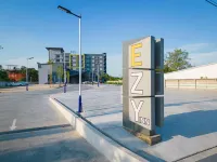 EZY Inn - parking