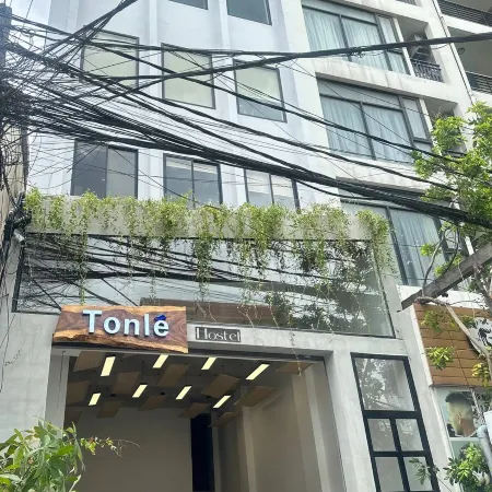 Tonle Hostel