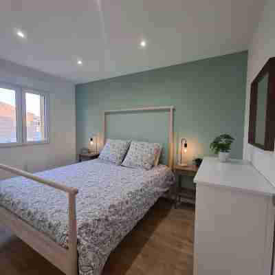 Grand appartement au calme proche du centre-ville Rooms