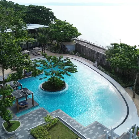 The Tropics at MacArthur Park Resort and Convention Center