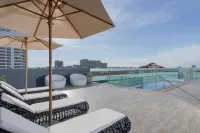 Garner Hotel PATTAYA CENTRAL by IHG - 루프탑 수영장
