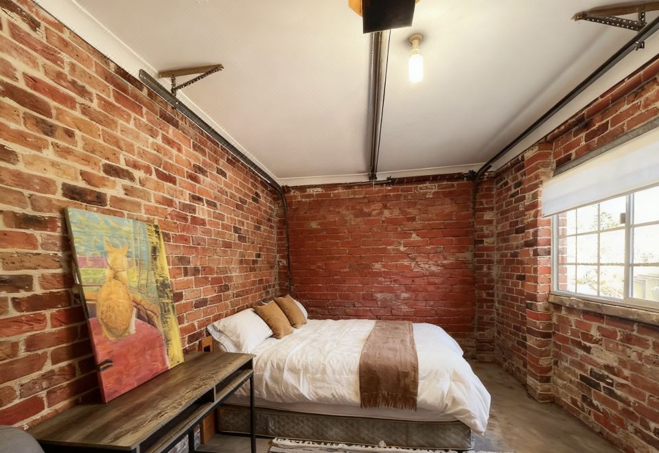Burwood Studio - Housity