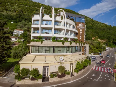 ホテル インペリアル コンファレンス & スパ