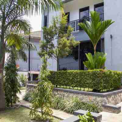 3bd mansion w/lakeview, mins to the expressway Hotel Exterior