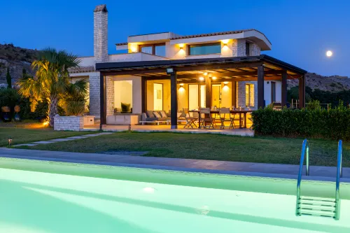 Villa Erakle - Luxury villa with ocean view - Villas