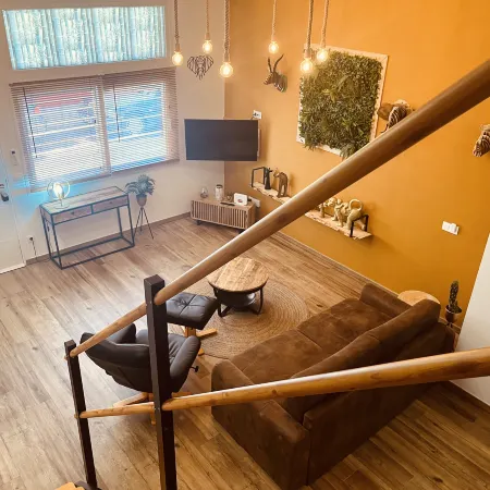 Forest-Themed Duplex Loft Near the Beach Отели рядом с достопримечательностью «Хемисферик»