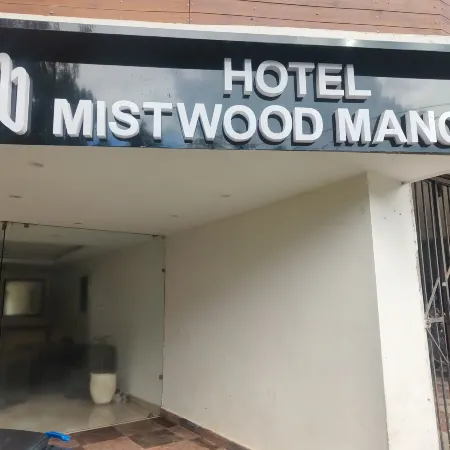 Mistwood Manor